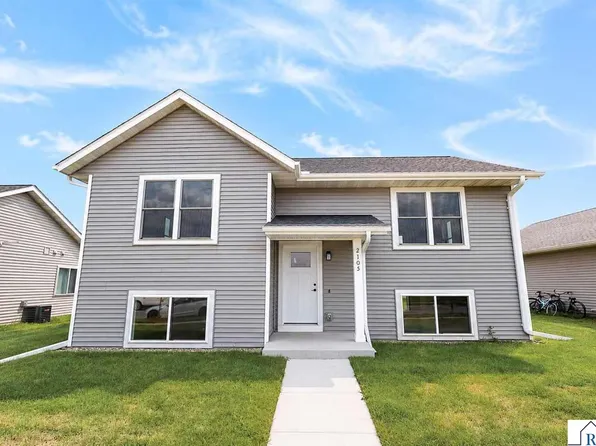 2105 Lunden St, Saint Peter, MN 56082