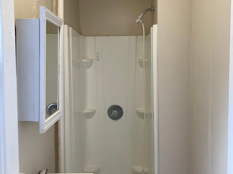 Bathroom Photo 1