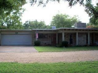 4601 Cimmaron Trl, Granbury, TX 76049