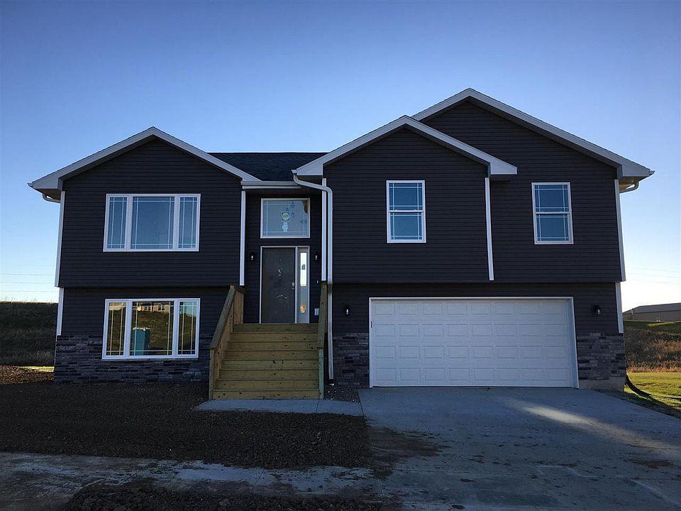 1st image of 175 Kenton Way