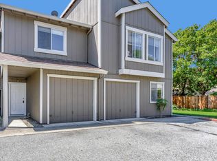 940 Memorial Dr APT C, Hollister, CA