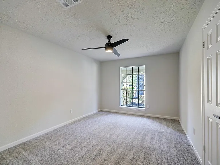 9723 Galston Ln — Photo 17
