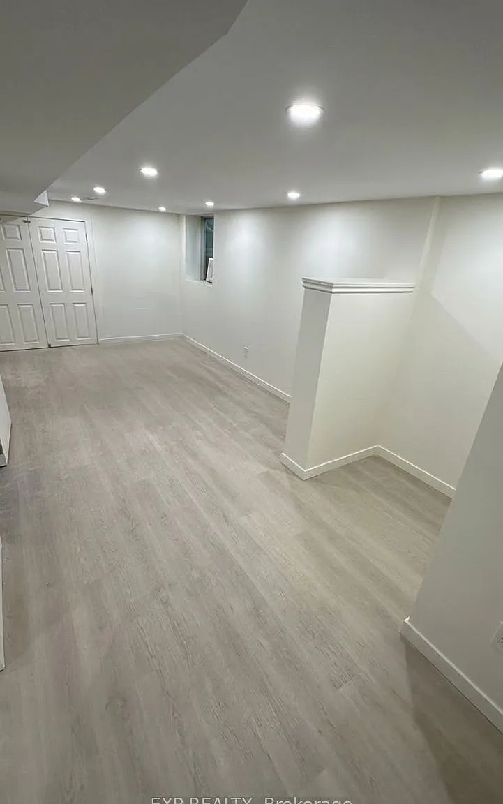 2 bed, $2,100 — Photo 2