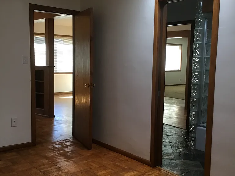 1105 Bonilla Dr — Photo 28