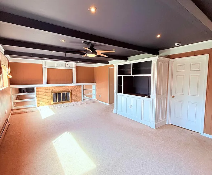 42021 Banbury Ct — Photo 12