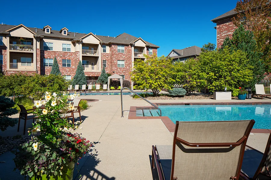 Broadmoor at Jordan Creek — Photo 3