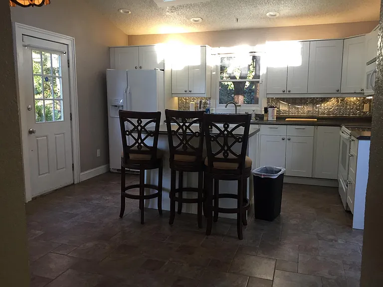 302 Seneca Blvd — Photo 4