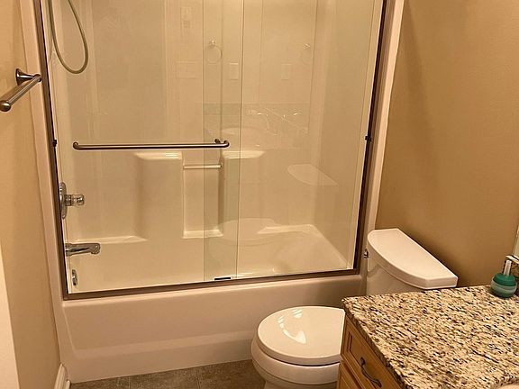 5th image of 326 Broadleaf Ln #326