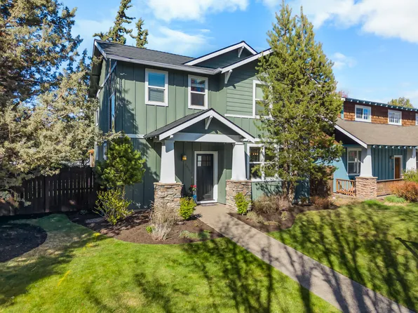 20392 Aberdeen Dr, Bend, OR 97702
