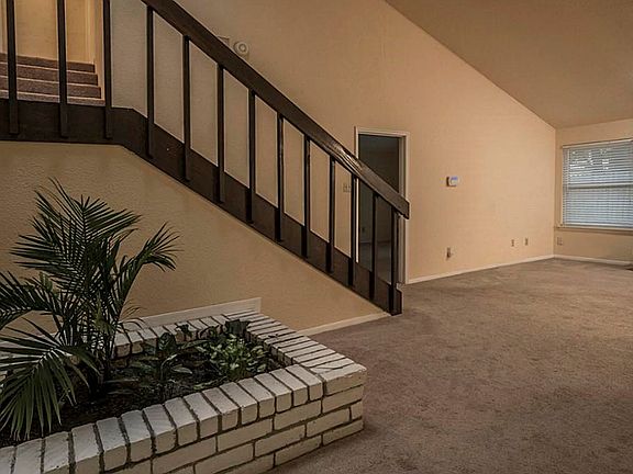 4th image of 6438 Grandvale Dr