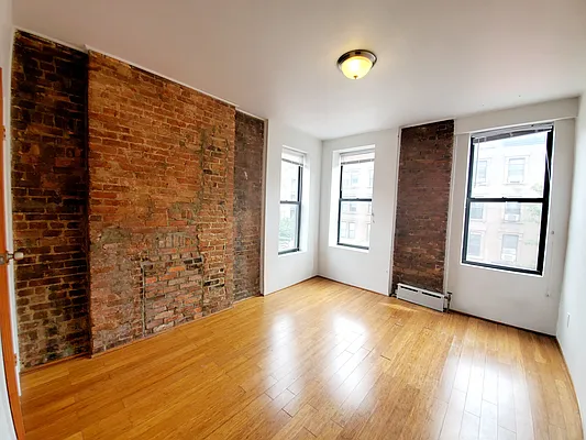 Rented by Ideal Properties Group | media 1