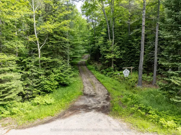 614 Britannia Rd, Huntsville, ON P1H 2J3