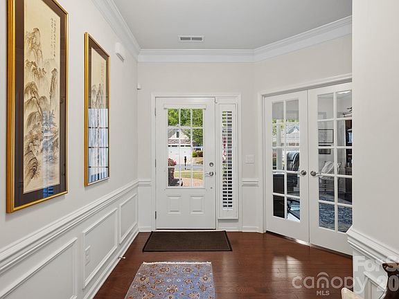 4th image of 6193 Jack Thomas Dr
