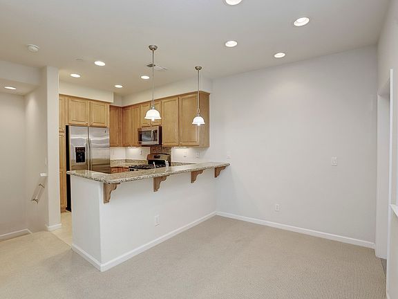 4th image of 967 Alta Mar Ter