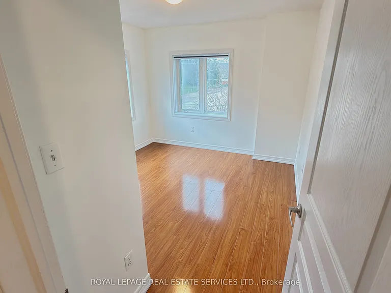 362 Plains Rd E #6 — Photo 12