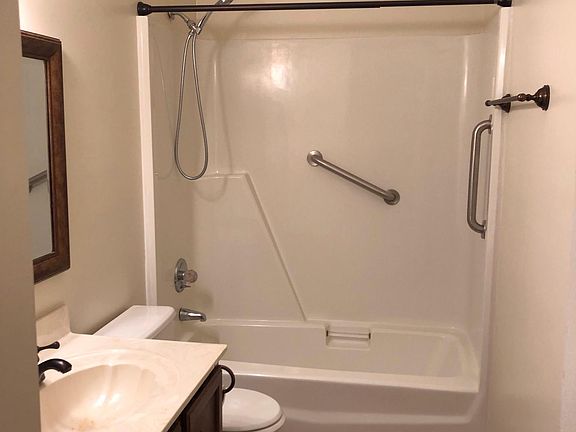 3rd image of 311 Shoreline Dr