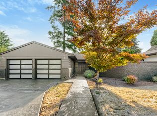 9620 SW Regal Dr, Portland, OR 97225