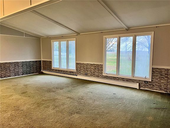 5th image of 106 Lakeview Dr