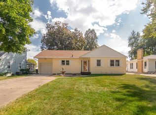 218 Terrace Dr, Waterloo, IA 50702