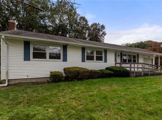 5 Ridgeway Dr, Warren, RI 02885