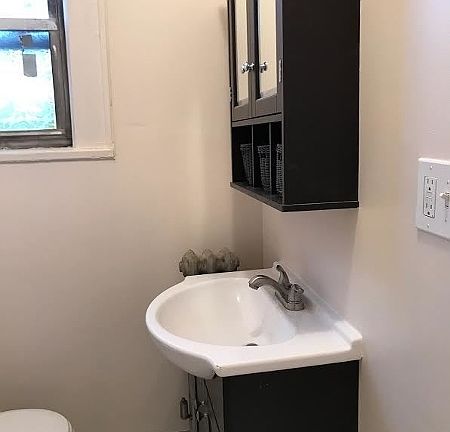 5th image of 210-212 S Main St #3
