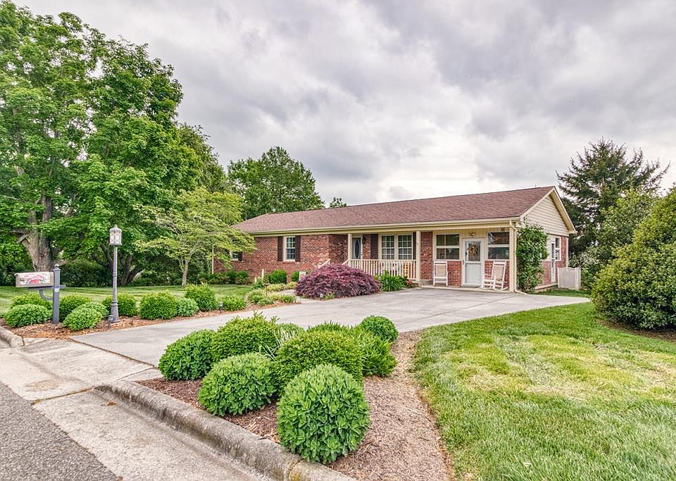 1st image of 645 Rolling Hills Dr