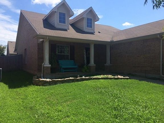 2nd image of 4025 Shady Meadow Ln