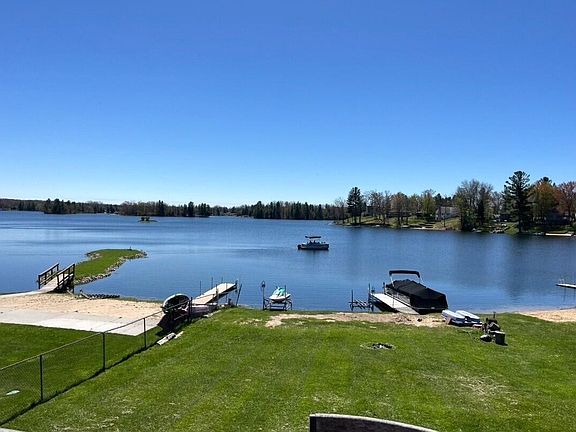 3rd image of 1672 N Ogemaw Trl