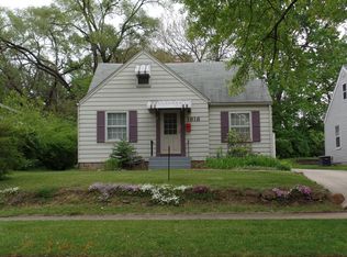 1916 Ohio Pkwy, Rockford, IL 61108