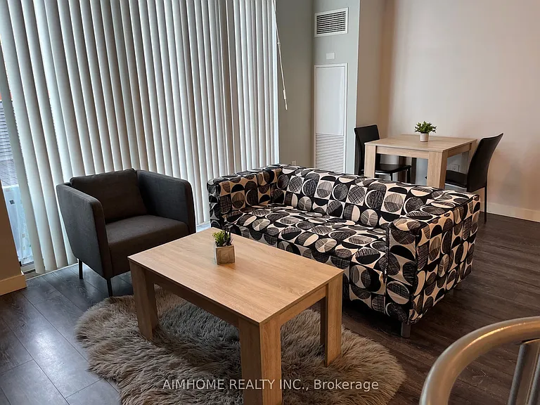 318 Spruce St #309 — Photo 13