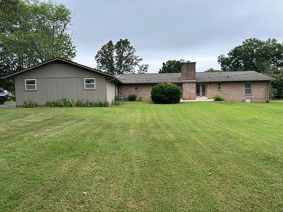 2nd image of 1014 N Heritage Dr