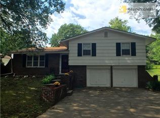 7710 Corona Ave, Kansas City, KS 66112