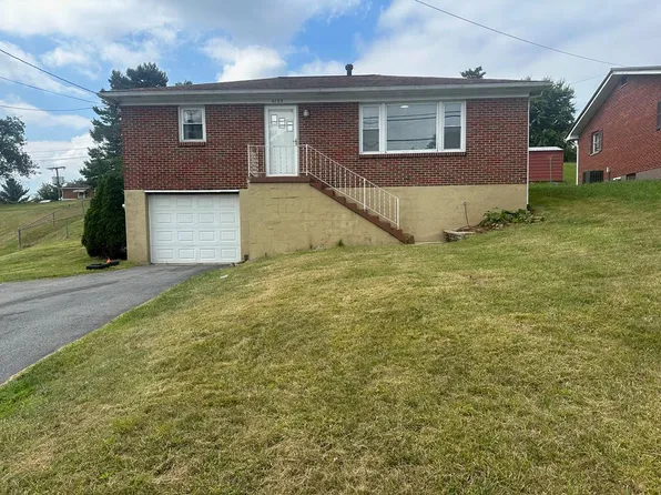 4703 Robert C Byrd Dr, Beckley, WV 25801