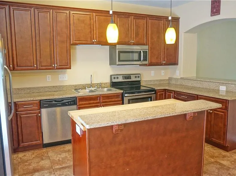 800 Skelton Way — Photo 8