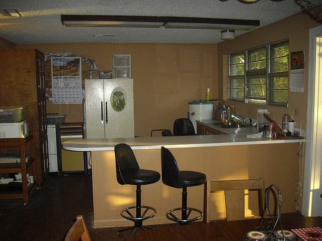 2nd image of 470 Buchanan Peninsula Rd