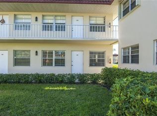 107 Springlake Ct, Vero Beach, FL 32962