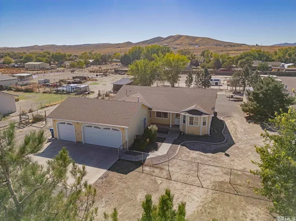 425 Crimson Rd, Fernley, NV 89408