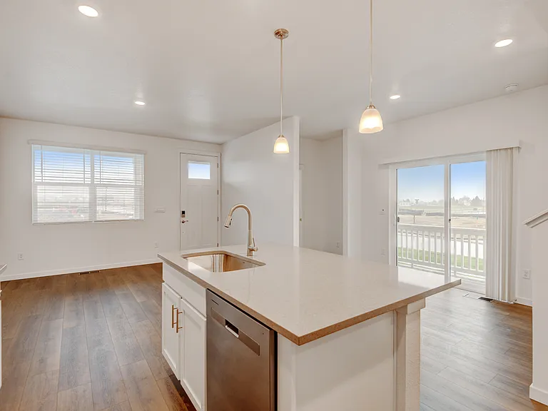 900 Andrews Crest Dr — Photo 14