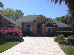 10108 Vineyard Lake Rd E, Jacksonville, FL 32256
