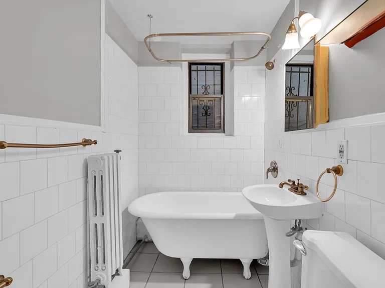 1820 Clydesdale Pl NW #C — Photo 16