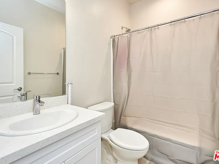 9831 Alburtis Ave #37 — Photo 40