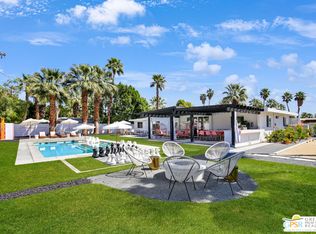 631 S El Cielo Rd, Palm Springs, CA 92264