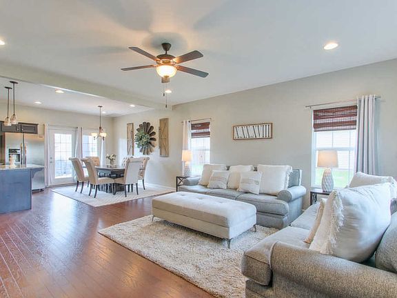 3rd image of 4847 Beryl Dr