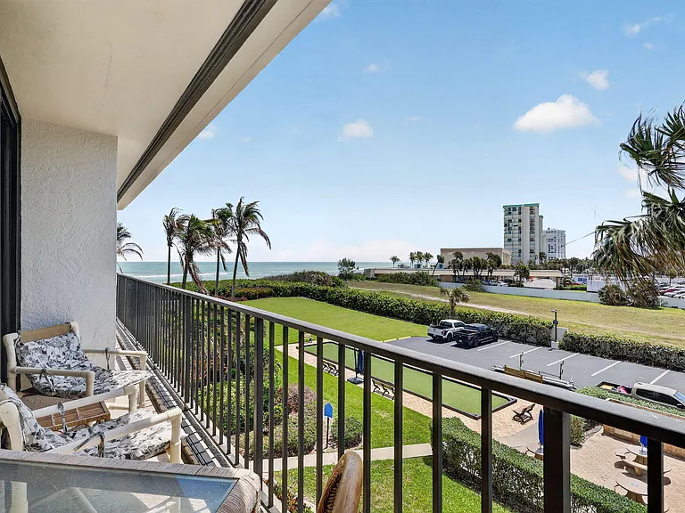 9650 S Ocean Dr #210 — Photo 33