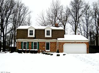 8680 Ashwood Dr, Strongsville, OH 44149