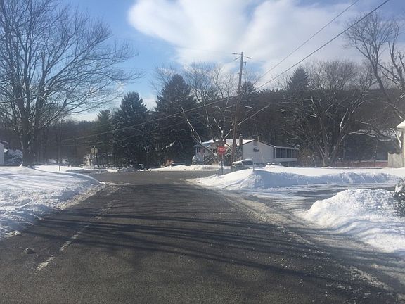 4th image of 22 Lincoln Ave