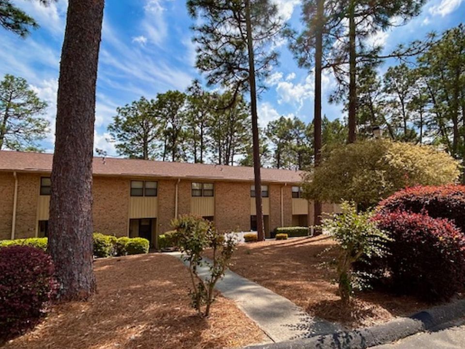 1st image of 7 Foxfire Blvd Unit 102