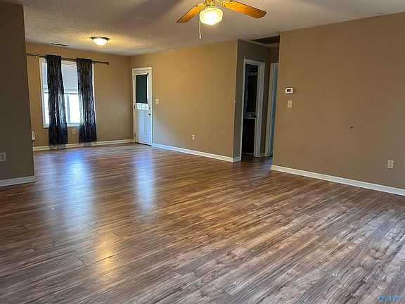 3rd image of 4208 Chalet Cir NW