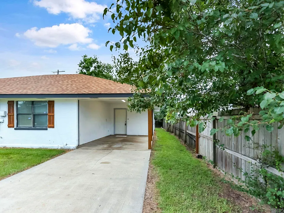 309 Hewitt Rd #B