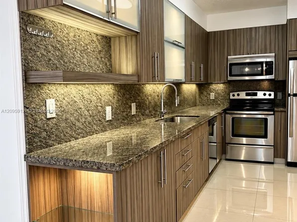 10185 Collins Ave, Bal Harbour, FL